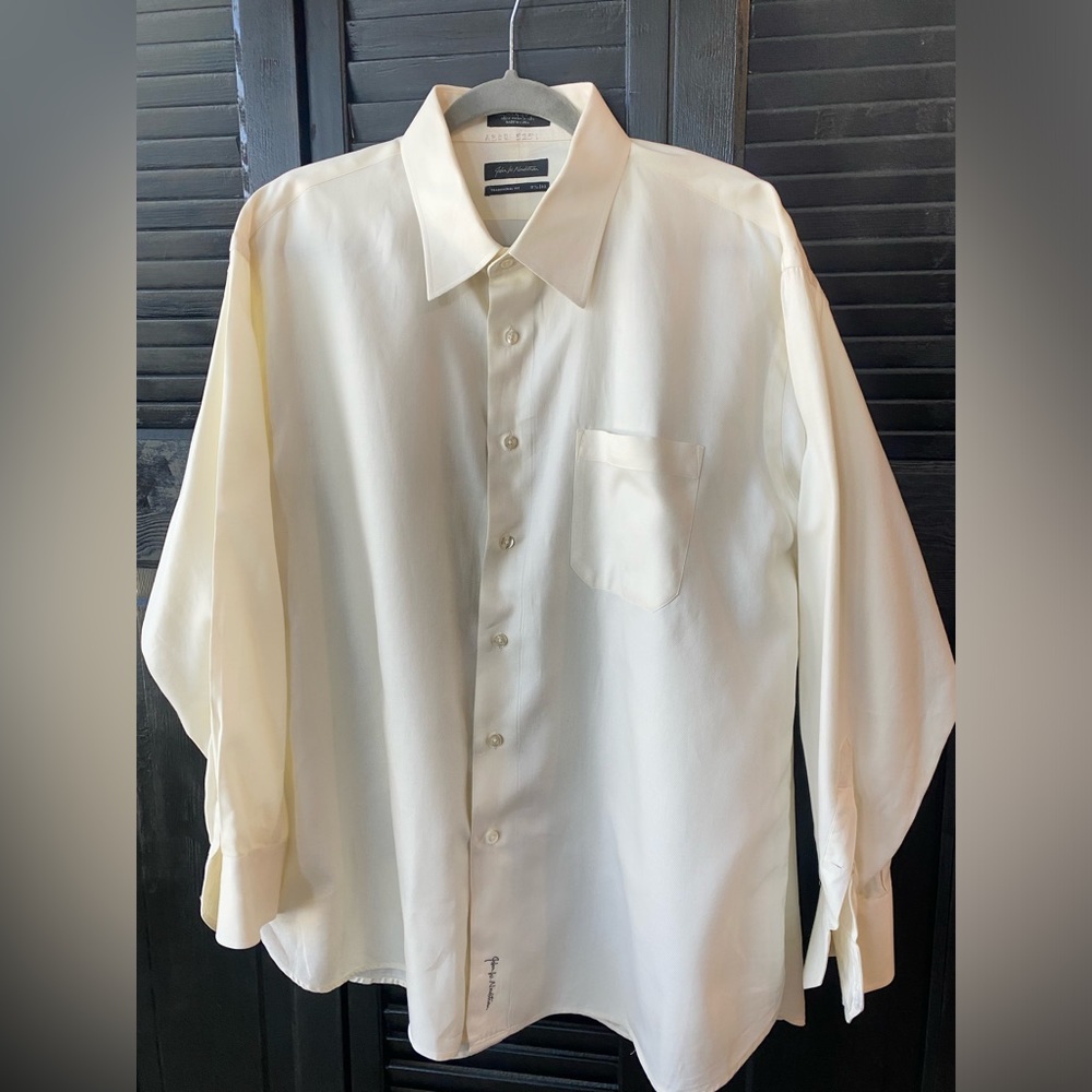 John W. Nordstrom Men’s Shirt size 17.5-33 traditional fit